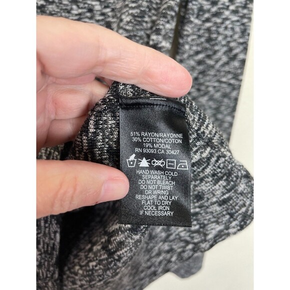 Nic + Zoe Sz S Knit Sweater Black Gray Bell Sleeve Pullover Crewneck Minimalist - Picture 7 of 7